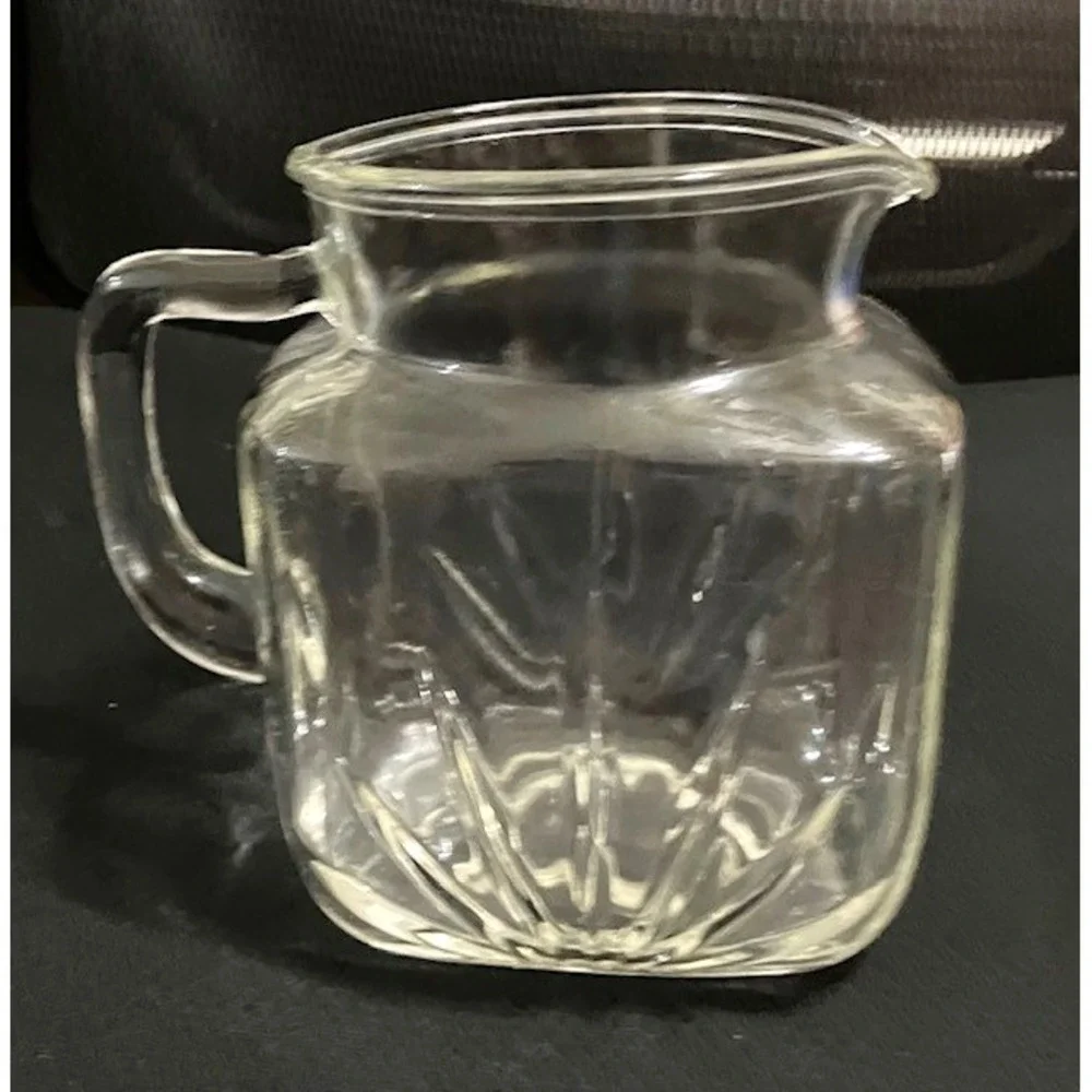 Vintage 1960s Starburst Federal Glass One Quart Juice Milk Pitcher